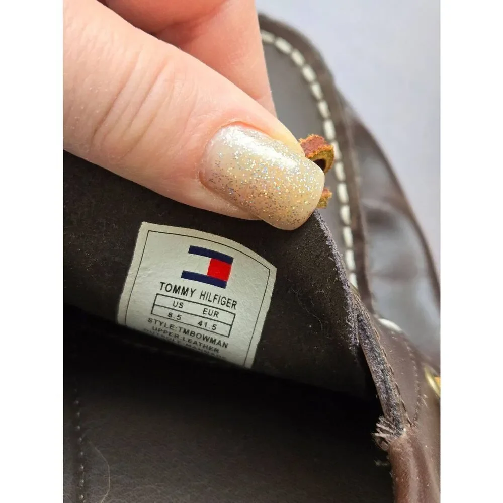 Tommy Hilfiger Mens Size 8.5 Brown Loafer